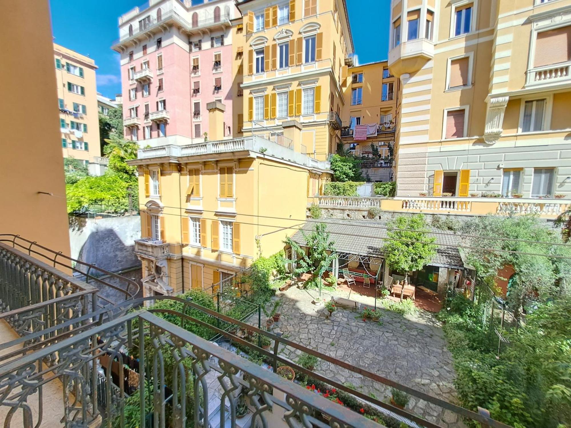 L'Alcova B&B, A Due Passi Dal Centro Genoa Exterior photo